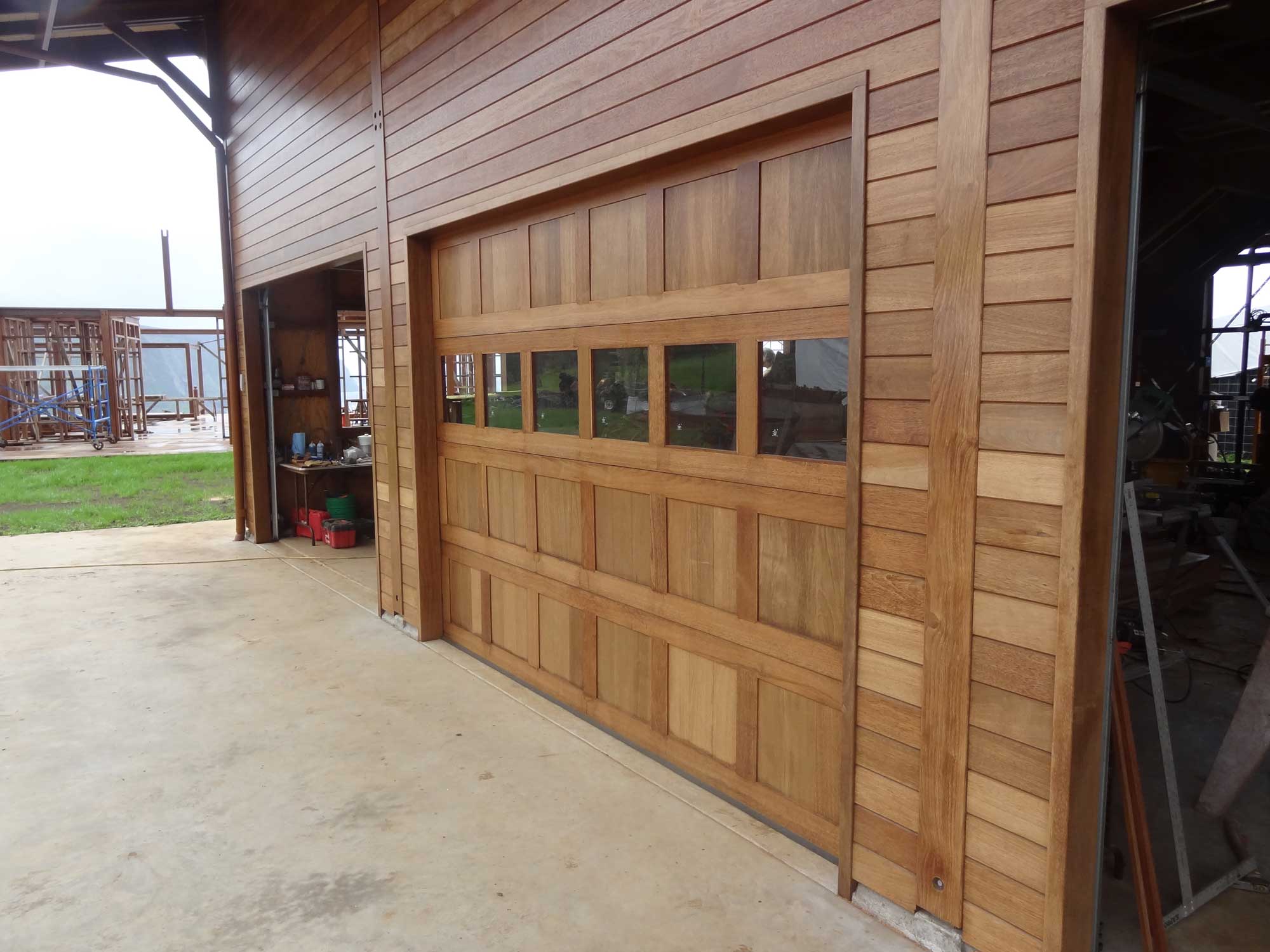 hardwood_garage_doors_01